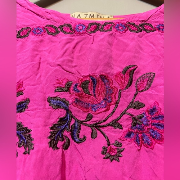NAZMINA Boho Floral Embroidered Top - Picture 2 of 4
